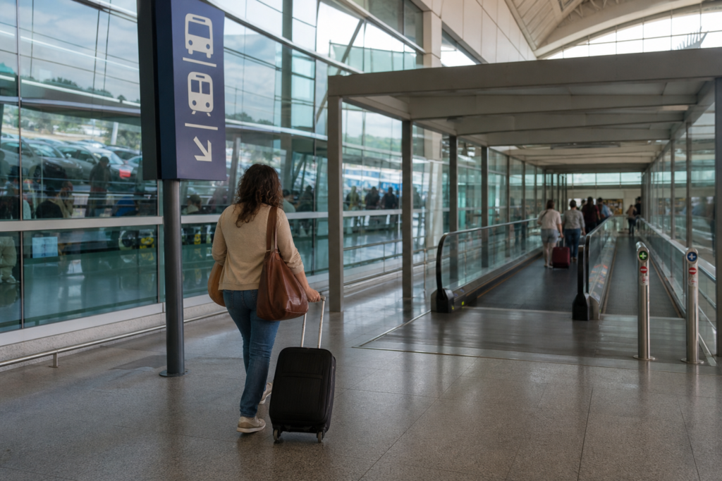 Izmir Airport to Alsancak or Konak: 2026 Transport Guide